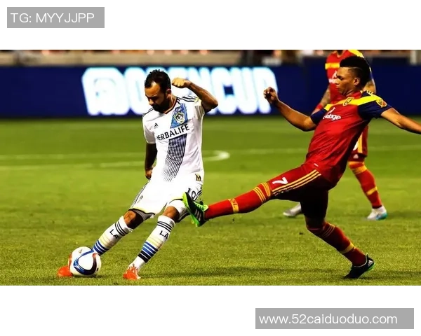 皇家盐湖城对阵新英格兰命的精彩对决回顾与分析 皇家盐湖城对阵新英格兰命的精彩对决回顾与分析